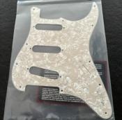 PICKGUARD STRAT SSS AGED PEARL WD MUSIC MINI SWITCH