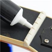 MUSIC NOMAD MN106 HUILE LUBRIFIANTE POUR SILLETS ET HARDWARE