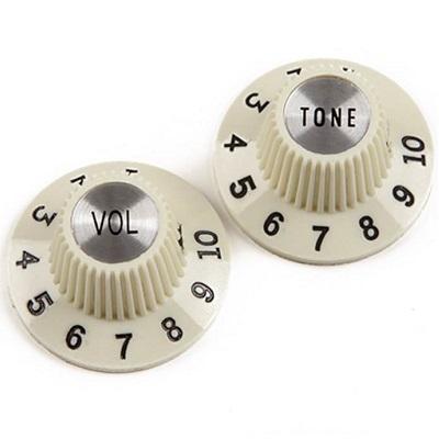 2 BOUTONS FENDER JAZZMASTER 1965