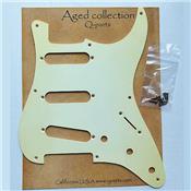 PICKGUARD SSS 8 TROUS RELIC AGED WHITE 1 PLI + VIS