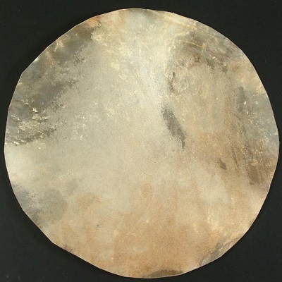 PEAU CHEVRE 12" DIAMETRE RASEE ET TANNEE