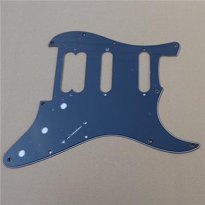PICKGUARD SSH NOIR 3 PLIS ESPACEMENT FLOYD ROSE