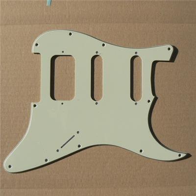 PICKGUARD STRAT SSH MINT GREEN SANS CAPOT SANS TROUS