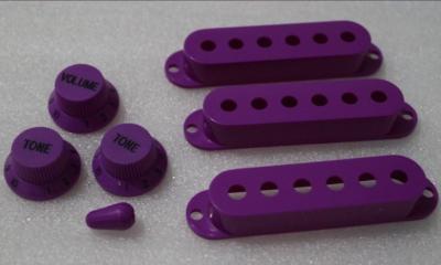 KIT STRAT : BOUTONS, CAPOTS MICROS, EMBOUT VIOLET