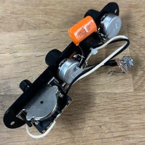 PLAQUE DE CONTROLE CABLEE TELECASTER 3 POSITIONS NOIRE