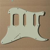 PICKGUARD STRAT SSH MINT GREEN SANS CAPOT SANS TROUS