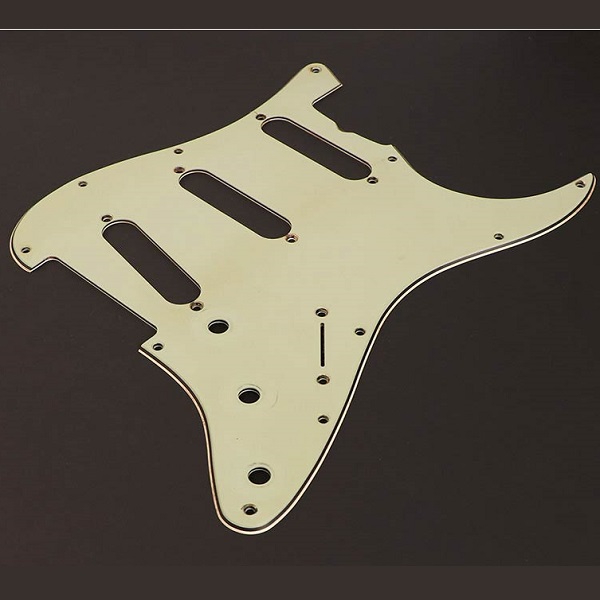 Kit Pickguard Strat SSS Nero 3 Strati + Manopole E Coperture Nere – Guitar Madness – Spedizione Dagli USA