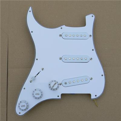 PICKGUARD STRAT SSS BLANC PRE-ASSEMBLE GAUCHER