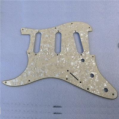 PICKGUARD SSS STANDARD AGED PEARL GAUCHER
