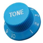 1 BOUTON STRAT TONE BLEU CLAIR