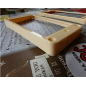 SET 2 CONTOURS MICRO CREME FONCE HUMBUCKER COURBES SLANTED ASIATIQUE