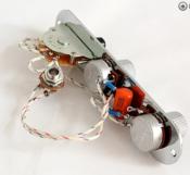 PLAQUE DE CONTROLE CABLEE TELECASTER 3 POSITIONS CHROME